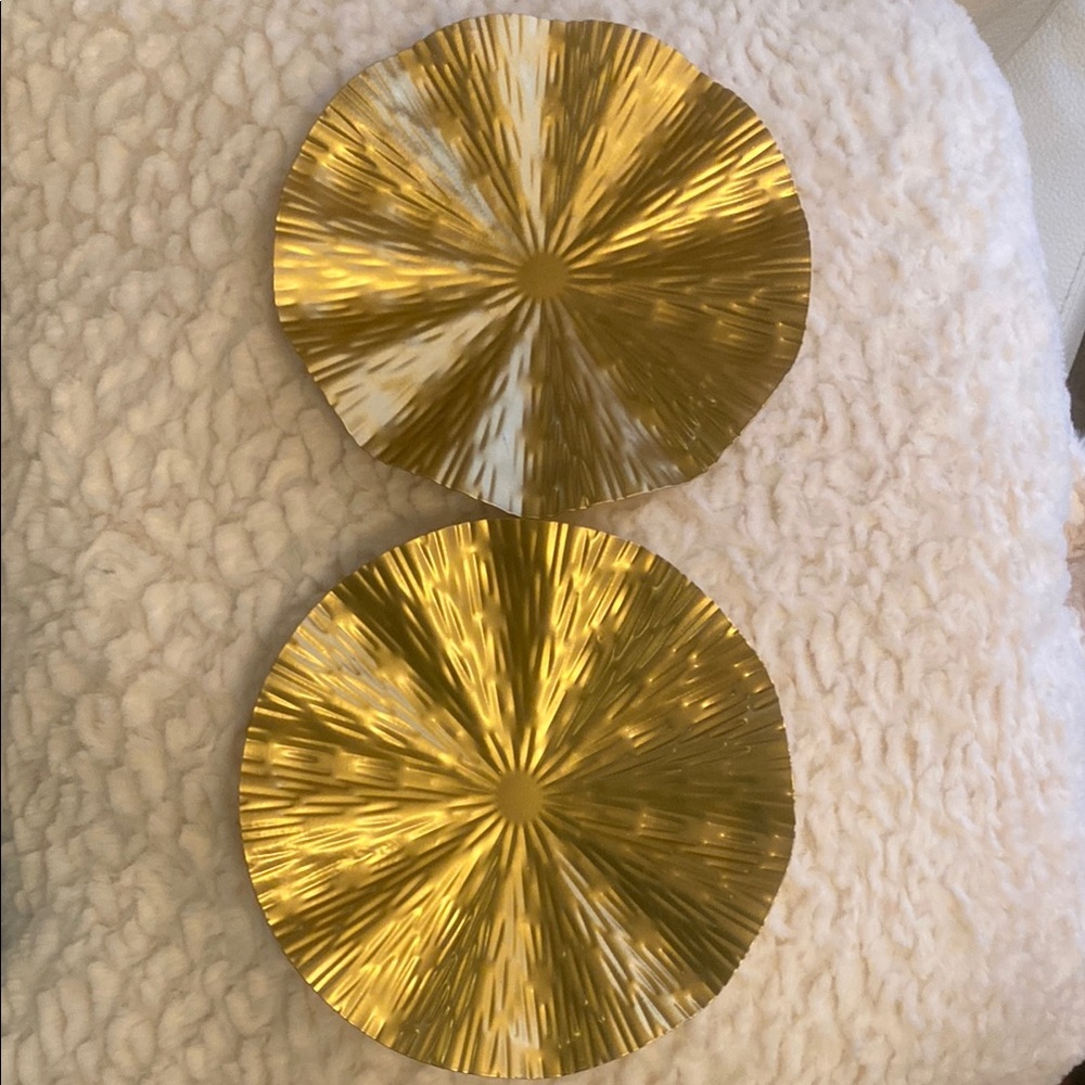 Radiant wall decor or tray